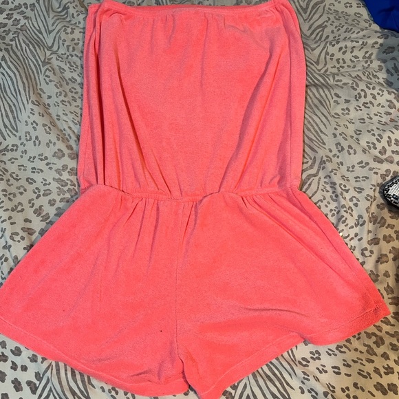 Juicy couture romper - Picture 2 of 2